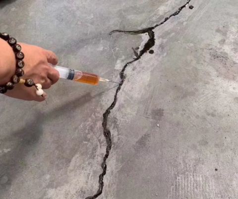 洛扎混凝土裂缝修补技术详解​